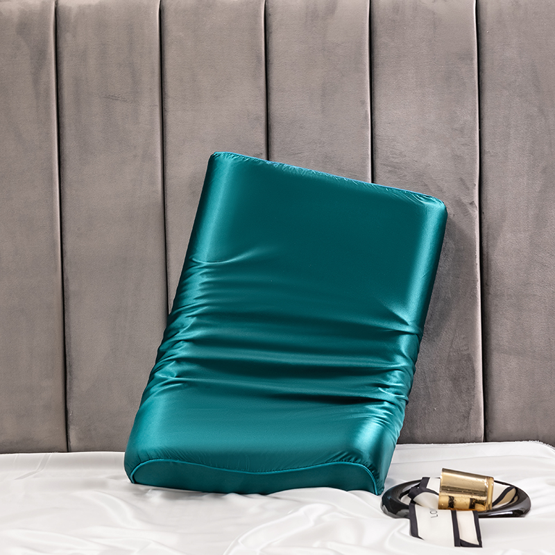 Satynowa poszewka na poduszkę  – Silk Pillowcase Set recenzja i cena